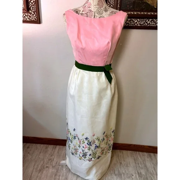 Vintage Embroidered Maxi Dress Pink Satin Bodice 60s Union Made S Mad Men era - Picture 17 of 17